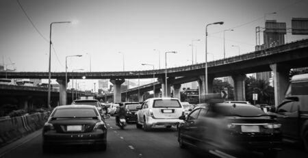 Verkehrsrechtsschutz: Wann lohnt sich die Absicherung für Autofahrer, Radfahrer und Fußgänger?