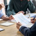 Deckungslücken in der Private Haftpflichtversicherung: Worauf im Vertrag zu achten ist