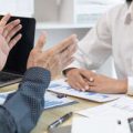 Mitversicherte Personen in der Tierhalterhaftpflicht: Familie, Freunde, Hundesitter – was ist abgedeckt?