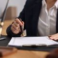 Erfahrungsberichte: Wann hat sich eine Rechtsschutzversicherung im Ernstfall ausgezahlt?