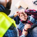 Krankenversicherungspflicht für Neugeborene: Wer zahlt im Ernstfall?