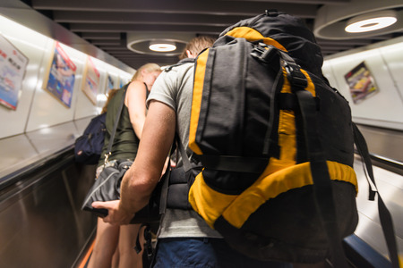 Langzeitreisen und Work & Travel: Die passende Auslandskrankenversicherung finden