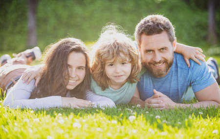 Tier-Versicherungen im Familienhaushalt: Schutz für Kind und Tier