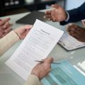 Mietsachschäden und Haustiere: Was übernimmt die Haftpflichtversicherung?